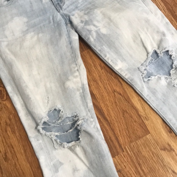 AE Acid Washed Distressed Floral Cropped Jeggings - Picture 3 of 7